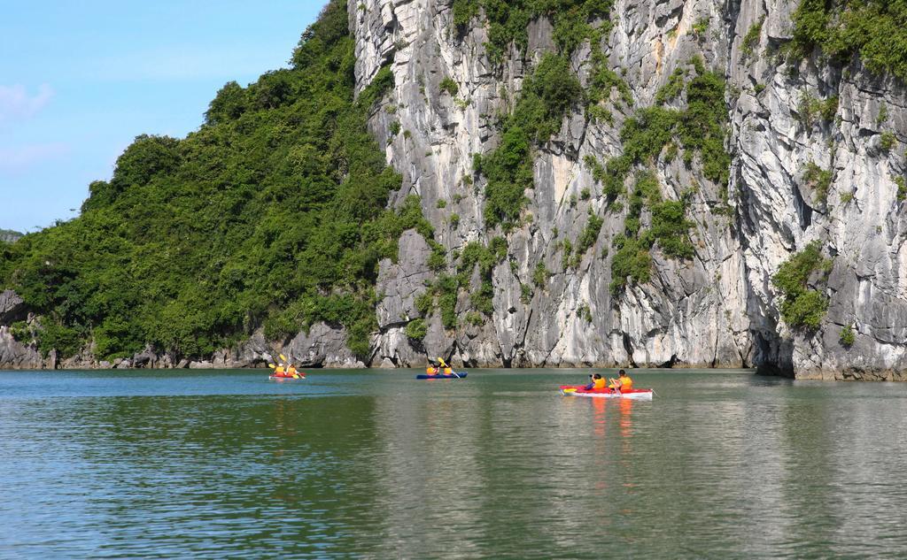 Hotel Royal Palace Cruise Hạ Long Exterior foto