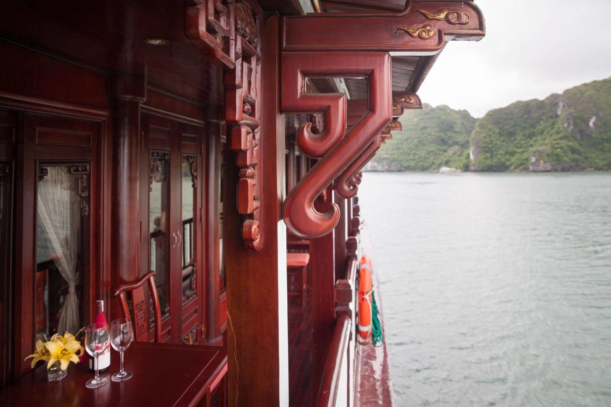 Royal Palace Cruise Hạ Long Exterior foto